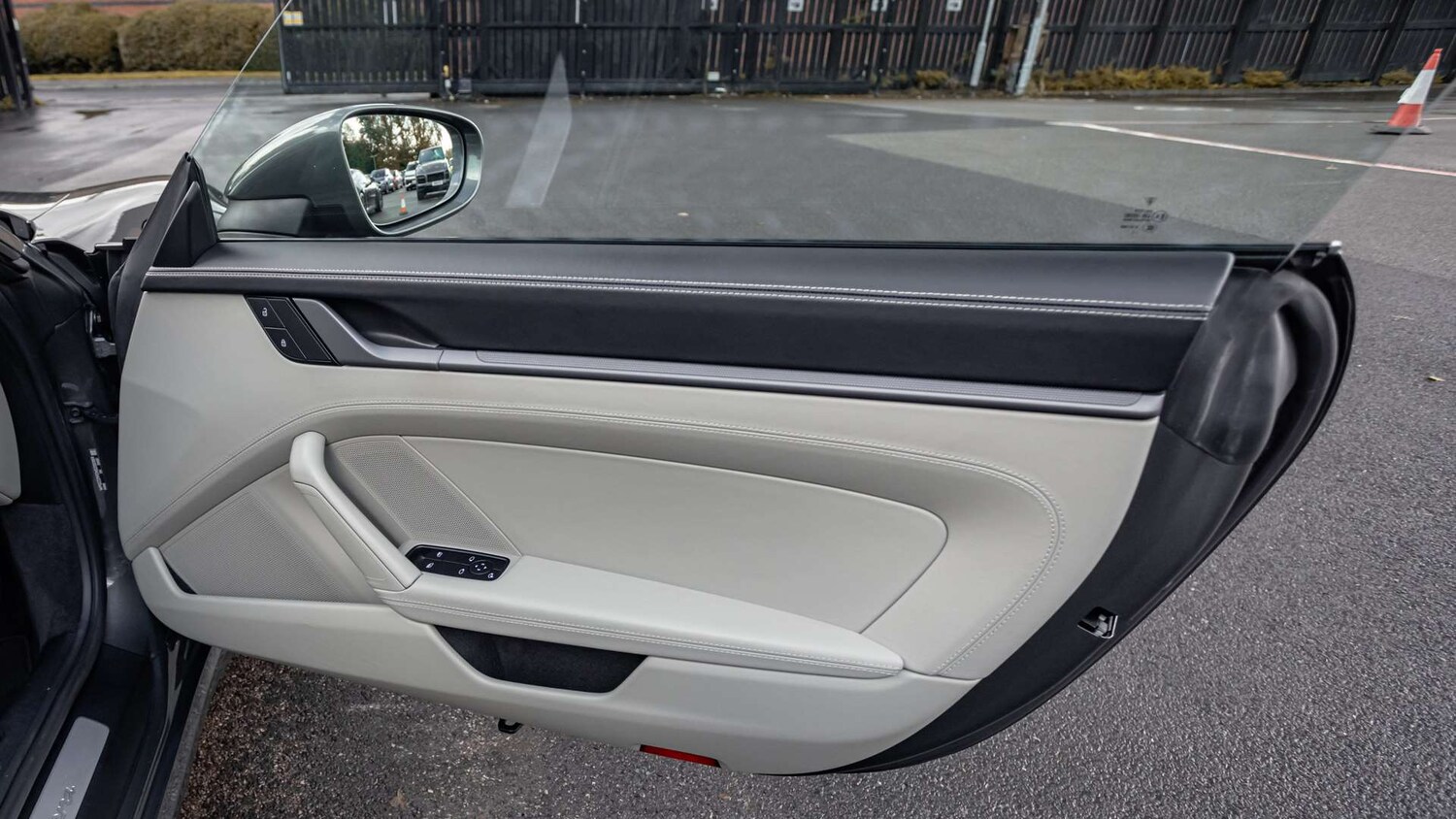 Used Porsche 911 2021 for sale - 76034855: Photo 32