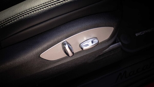 Used Porsche Macan 2024 for sale - 75216746: Photo 30