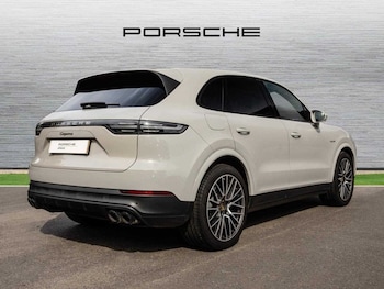 Used Porsche Cayenne 2021 for sale - 75523098: Photo