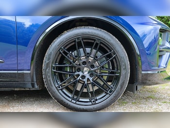 Used Porsche Macan 2024 for sale - 78651335: Photo