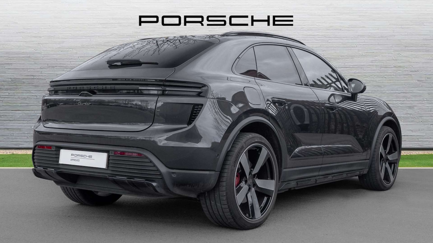 Used Porsche Macan 2025 for sale - 78173745: Photo 3