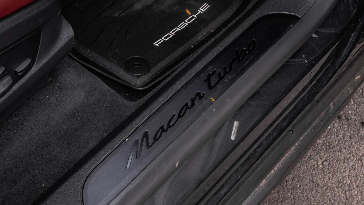 Used Porsche Macan 2025 for sale - 78173745: Photo 32