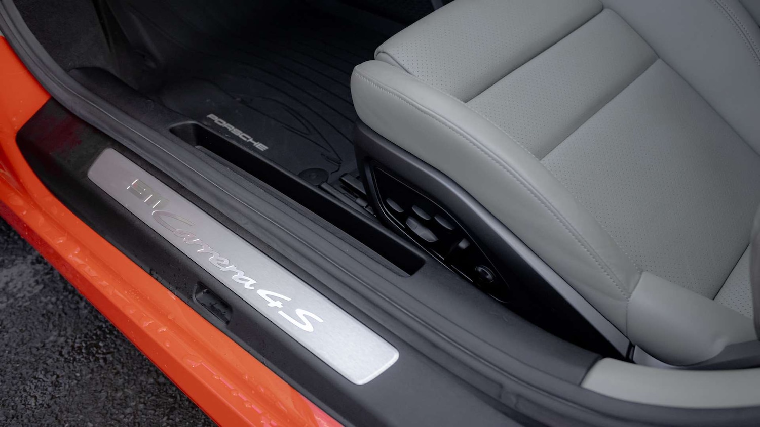 Used Porsche 911 2020 for sale - 76692059: Photo 17