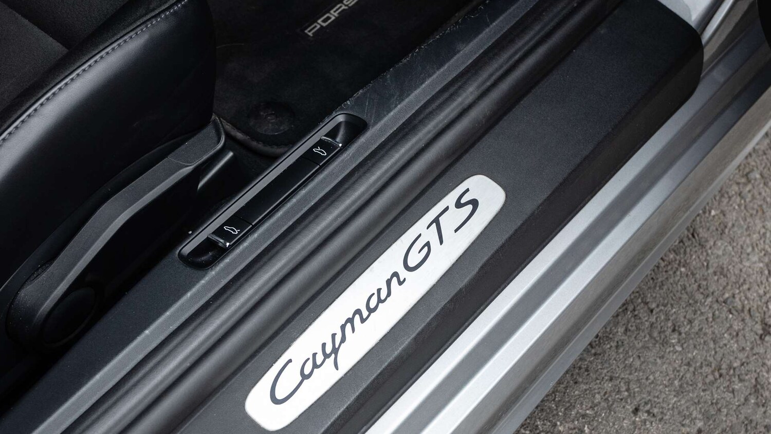 Used Porsche Cayman 2021 for sale - 78118723: Photo 27