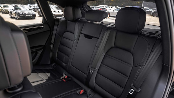 Used Porsche Macan 2025 for sale - 75218257: Photo 16