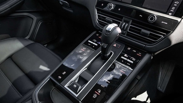 Used Porsche Macan 2025 for sale - 75218257: Photo 26