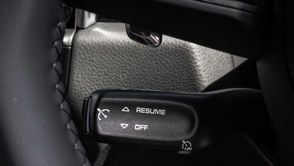 Used Porsche Macan 2025 for sale - 75218257: Photo 33