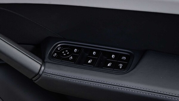 Used Porsche Cayenne 2024 for sale - 75818078: Photo 30