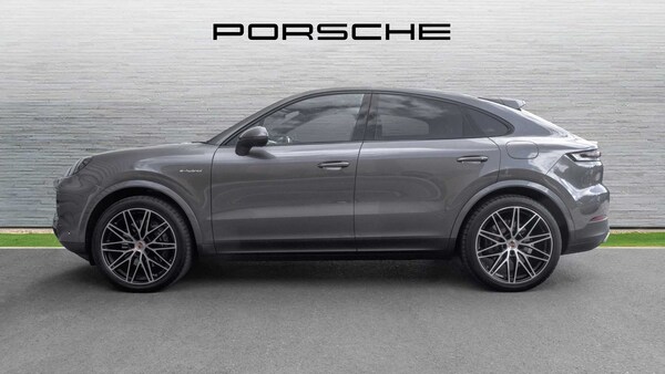 Used Porsche Cayenne 2024 for sale - 75818078: Photo 8