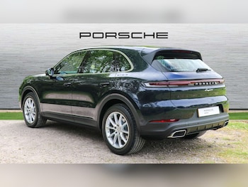 Used Porsche Cayenne 2026 for sale - 78550624: Photo