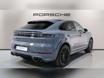 Used Porsche Cayenne 2025 for sale - 79455807: Photo