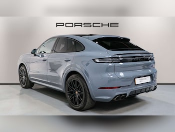 Used Porsche Cayenne 2025 for sale - 79455807: Photo
