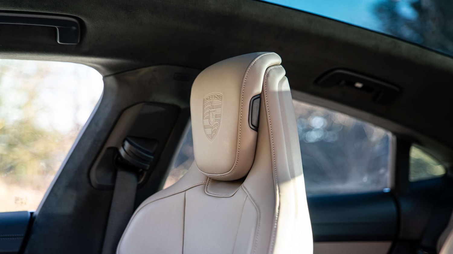 Used Porsche Taycan 2023 for sale - 77147227: Photo 11