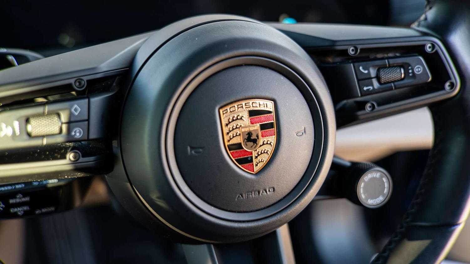 Used Porsche Taycan 2023 for sale - 77147227: Photo 17