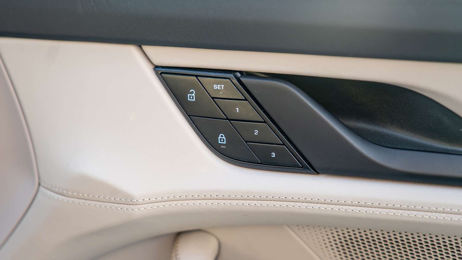 Used Porsche Taycan 2023 for sale - 77147227: Photo 20