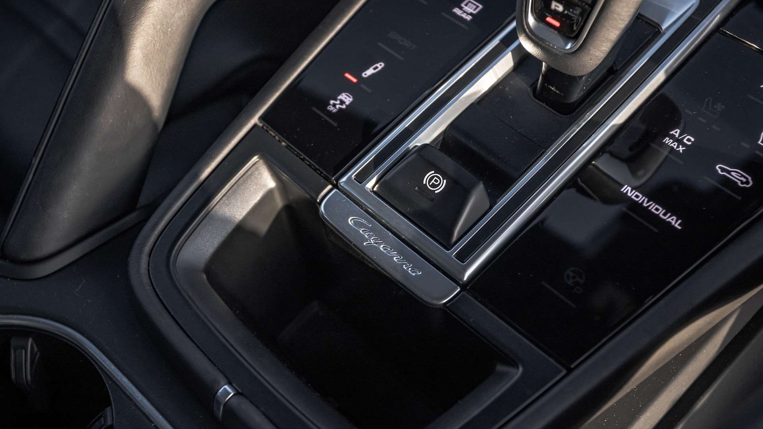 Used Porsche Cayenne 2019 for sale - 76636748: Photo 27