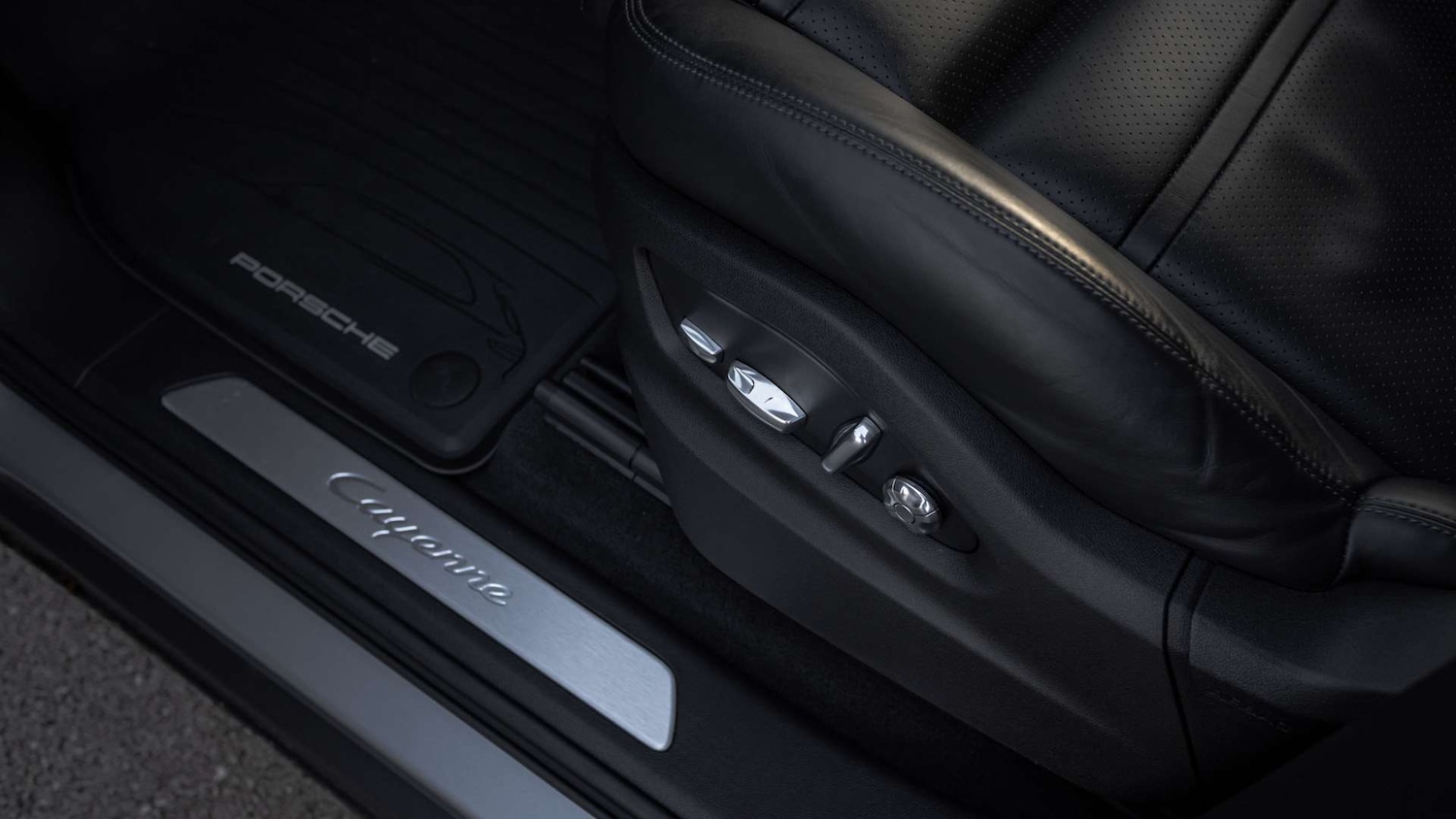 Used Porsche Cayenne 2019 for sale - 76636748: Photo 30