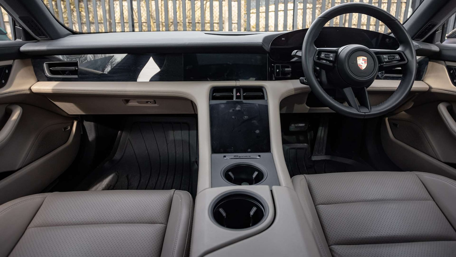 Used Porsche Taycan 2022 for sale - 78010504: Photo 12