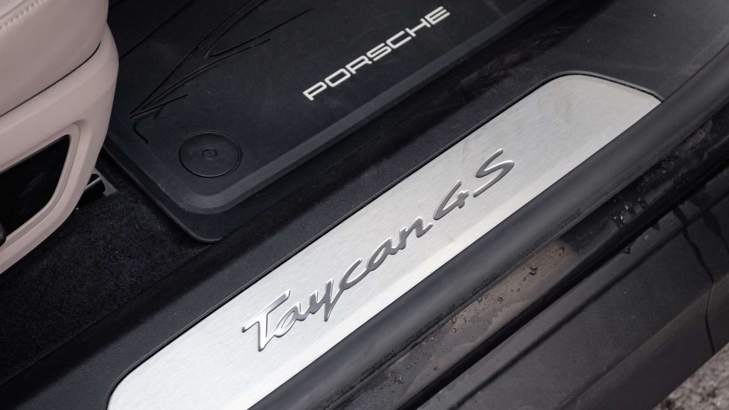 Used Porsche Taycan 2022 for sale - 78010504: Photo 24