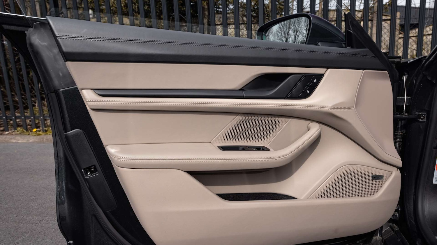 Used Porsche Taycan 2022 for sale - 78010504: Photo 28