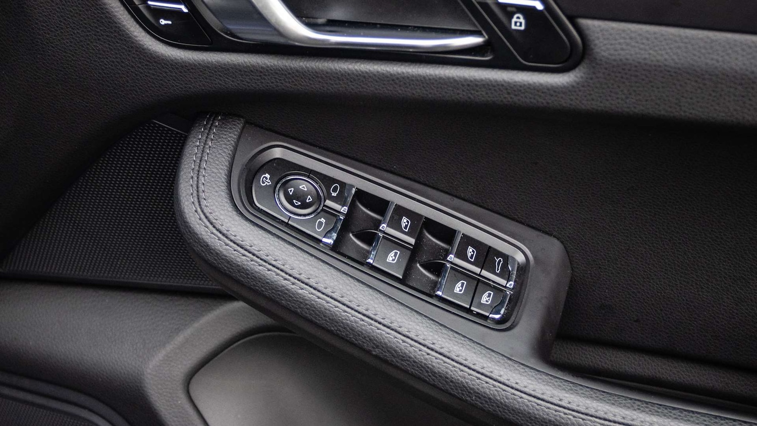 Used Porsche Macan 2023 for sale - 77158508: Photo 27