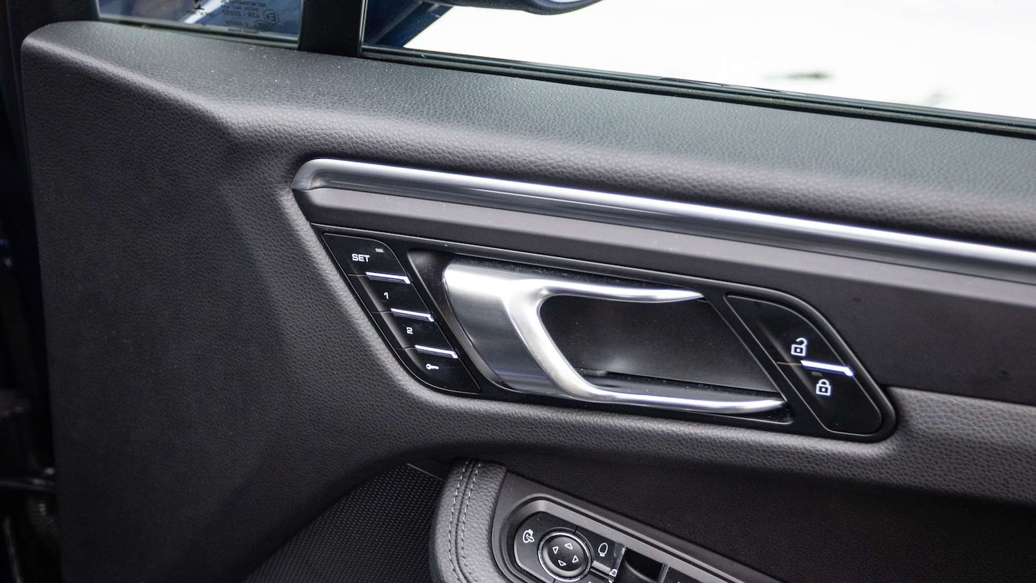 Used Porsche Macan 2023 for sale - 77158508: Photo 28