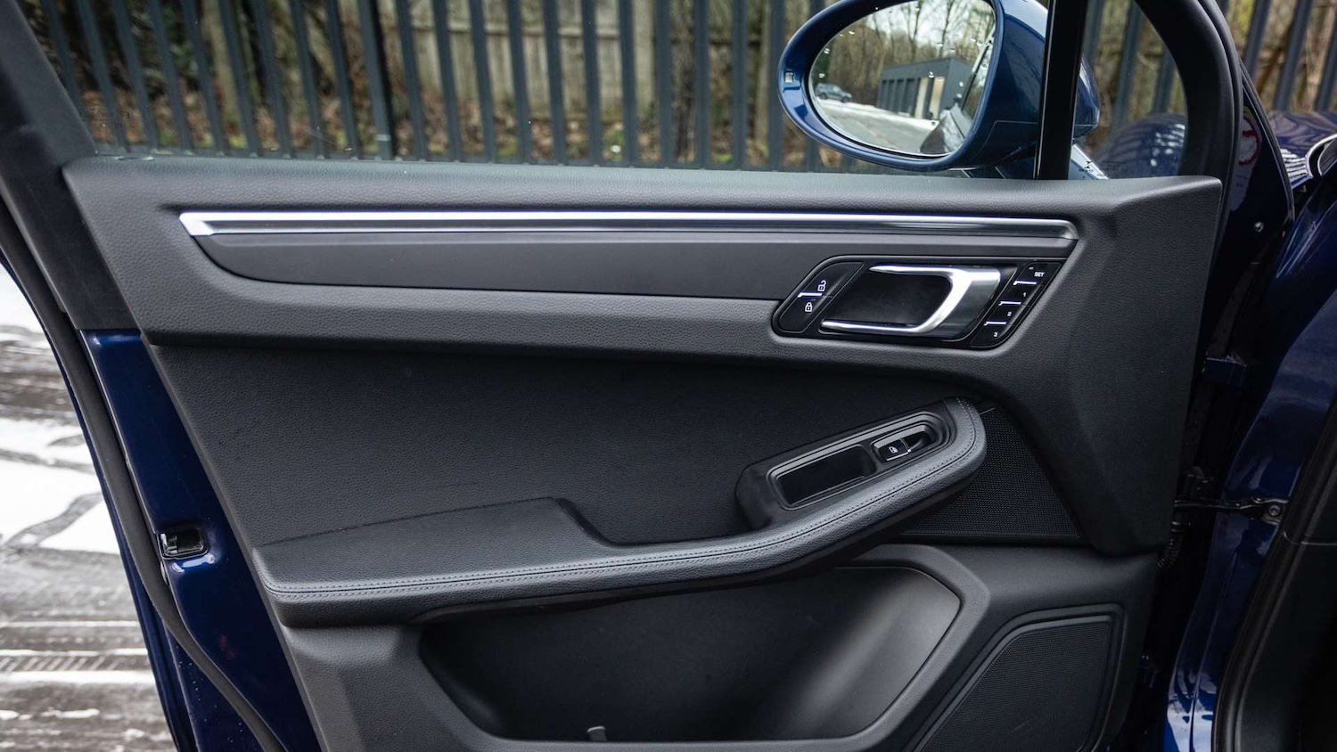 Used Porsche Macan 2023 for sale - 77158508: Photo 34