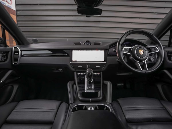 Used Porsche Cayenne 2021 for sale - 76329308: Photo 21