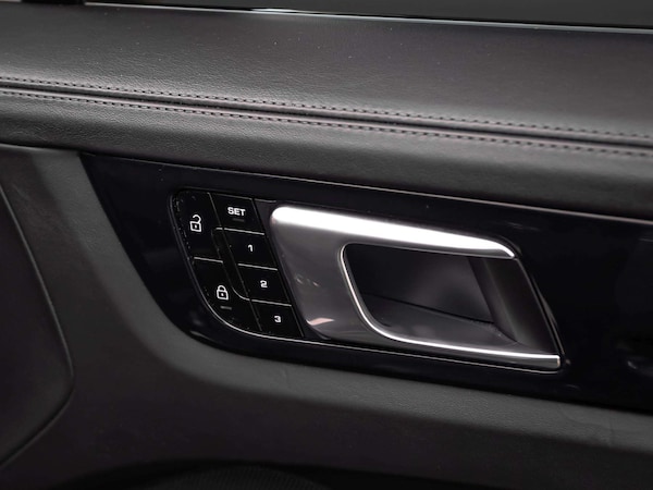 Used Porsche Cayenne 2021 for sale - 76329308: Photo 24