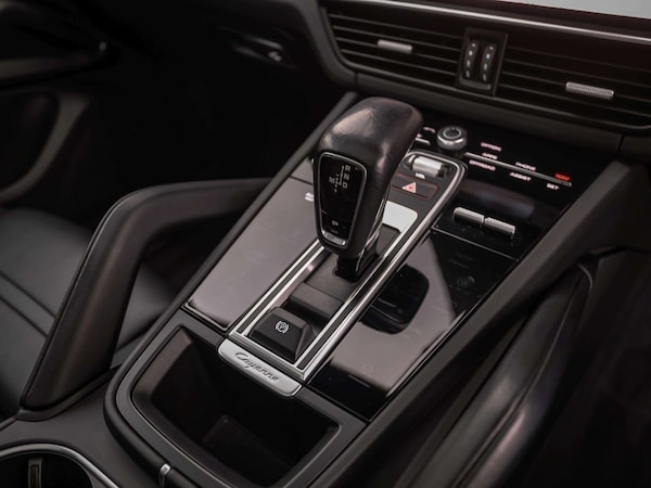 Used Porsche Cayenne 2021 for sale - 76329308: Photo 32