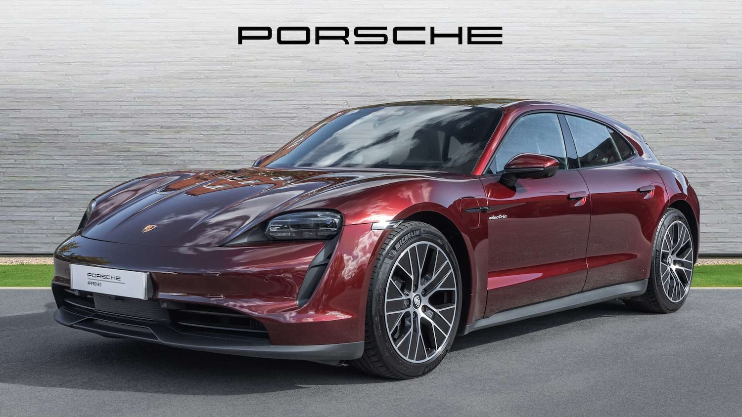 Used Porsche Taycan 2022 for sale - 76113379: Photo 2