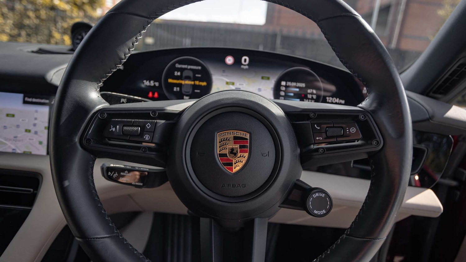 Used Porsche Taycan 2022 for sale - 76113379: Photo 20