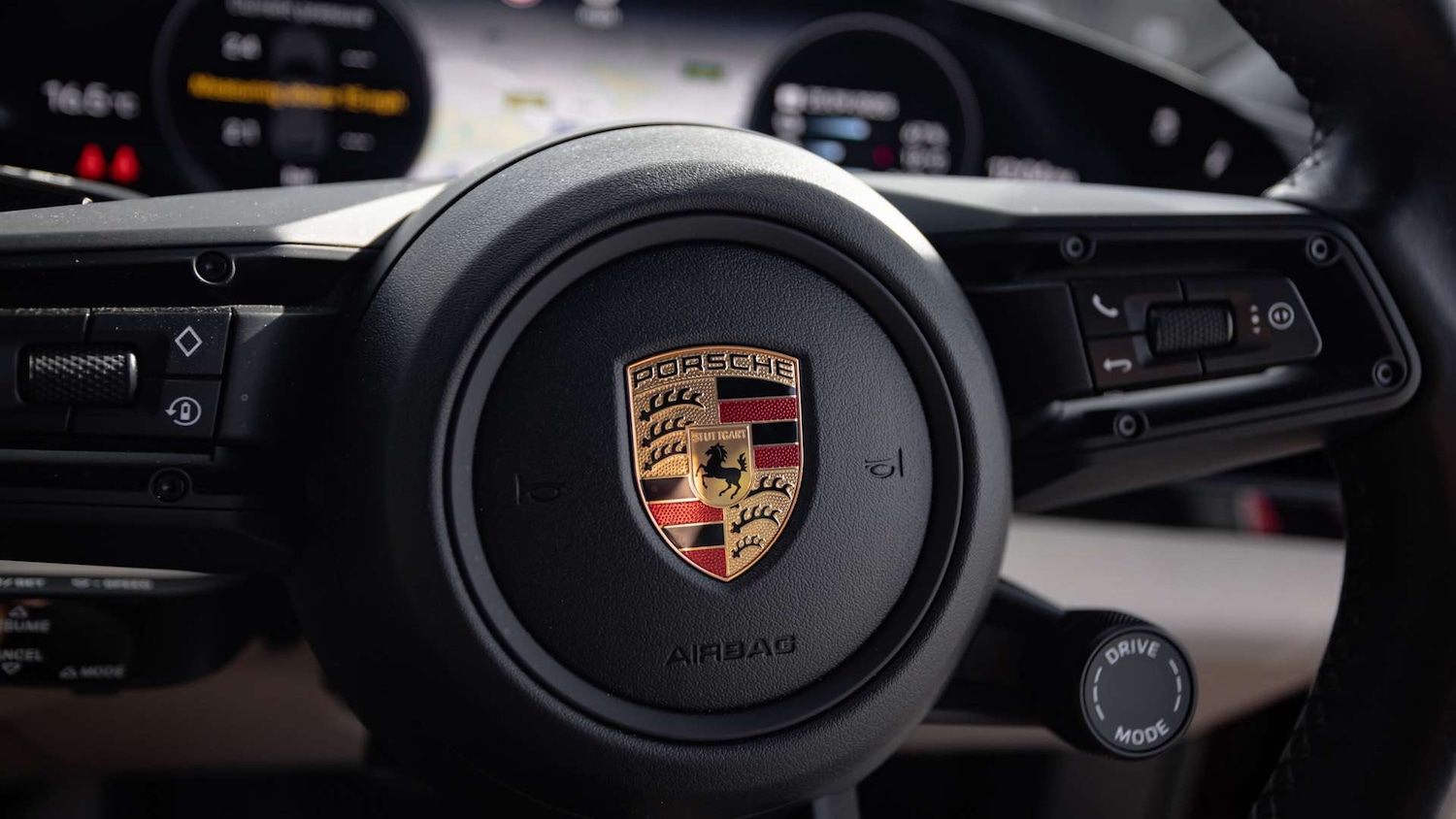 Used Porsche Taycan 2022 for sale - 76113379: Photo 22