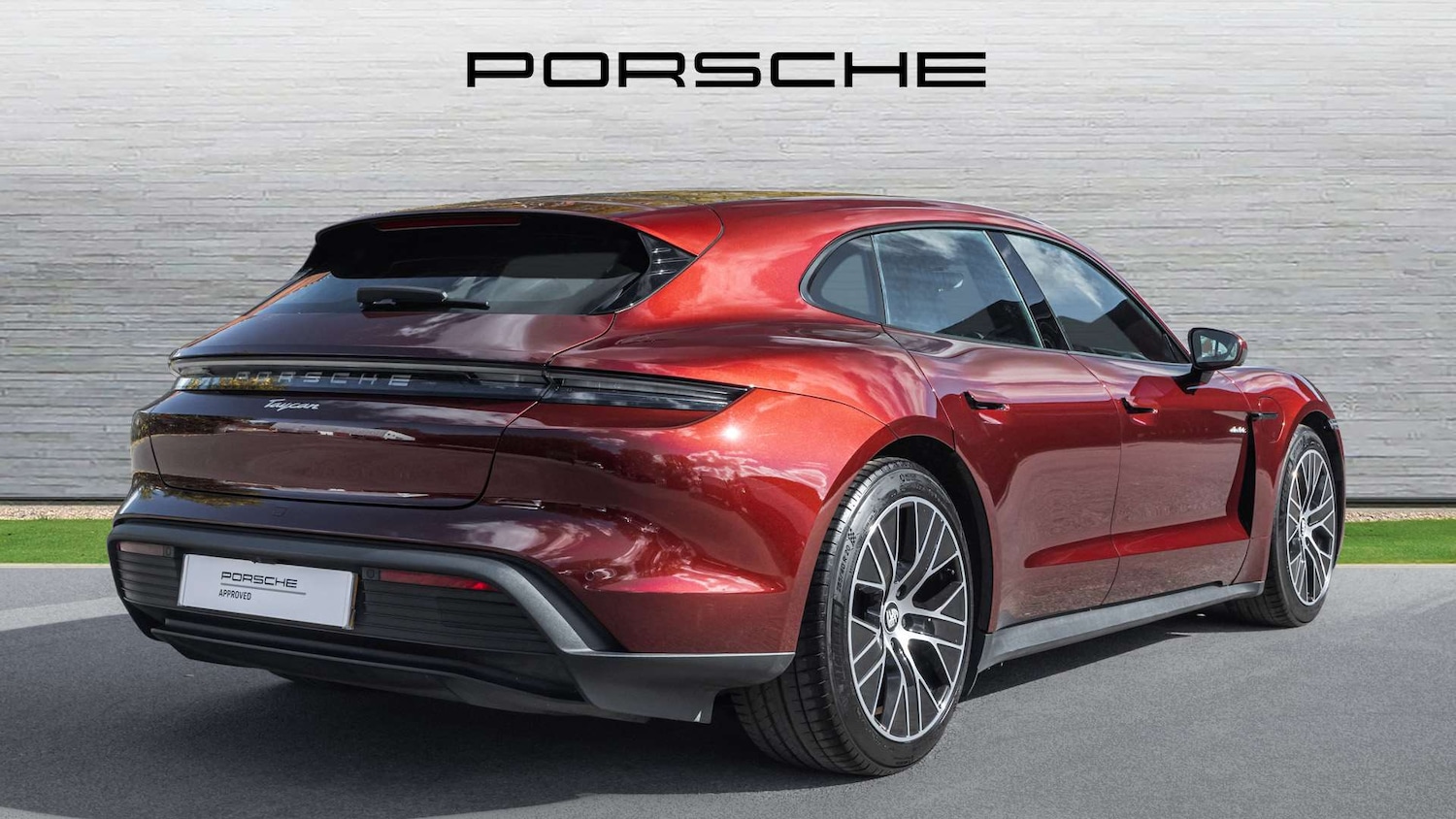 Used Porsche Taycan 2022 for sale - 76113379: Photo 3
