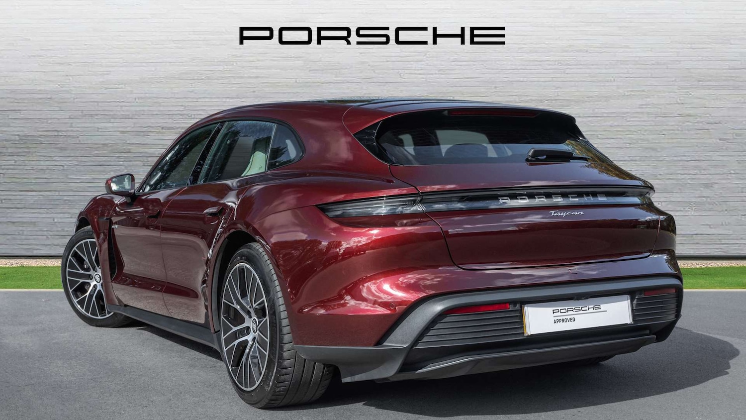 Used Porsche Taycan 2022 for sale - 76113379: Photo 4