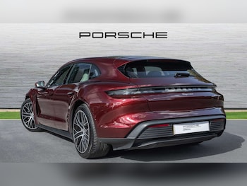 Used Porsche Taycan 2022 for sale - 76113379: Photo 4