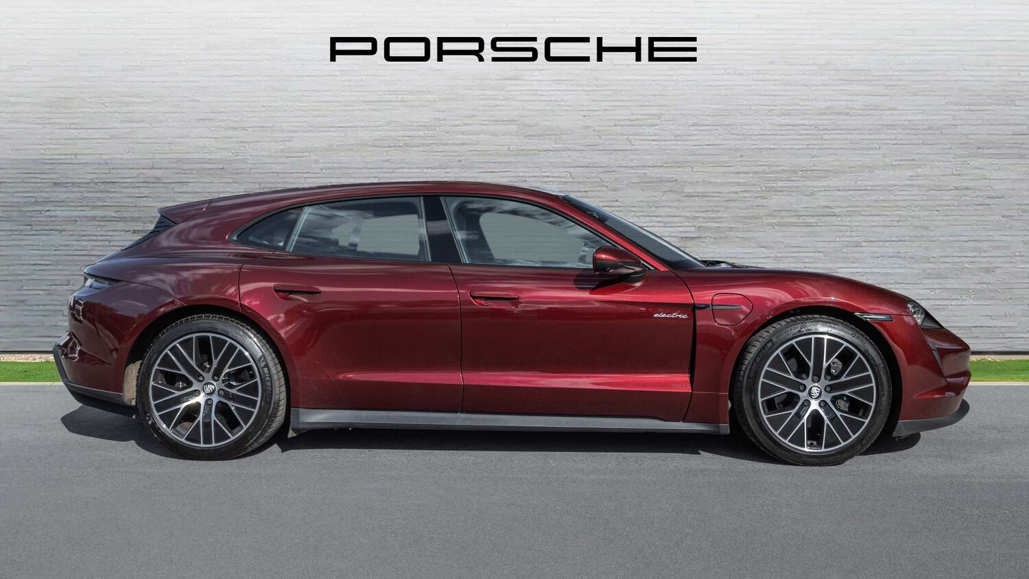Used Porsche Taycan 2022 for sale - 76113379: Photo 7