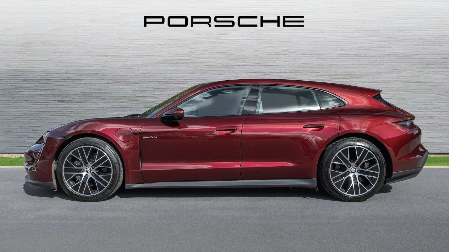 Used Porsche Taycan 2022 for sale - 76113379: Photo 8