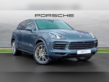 V6 E-Hybrid Auto 5-Door