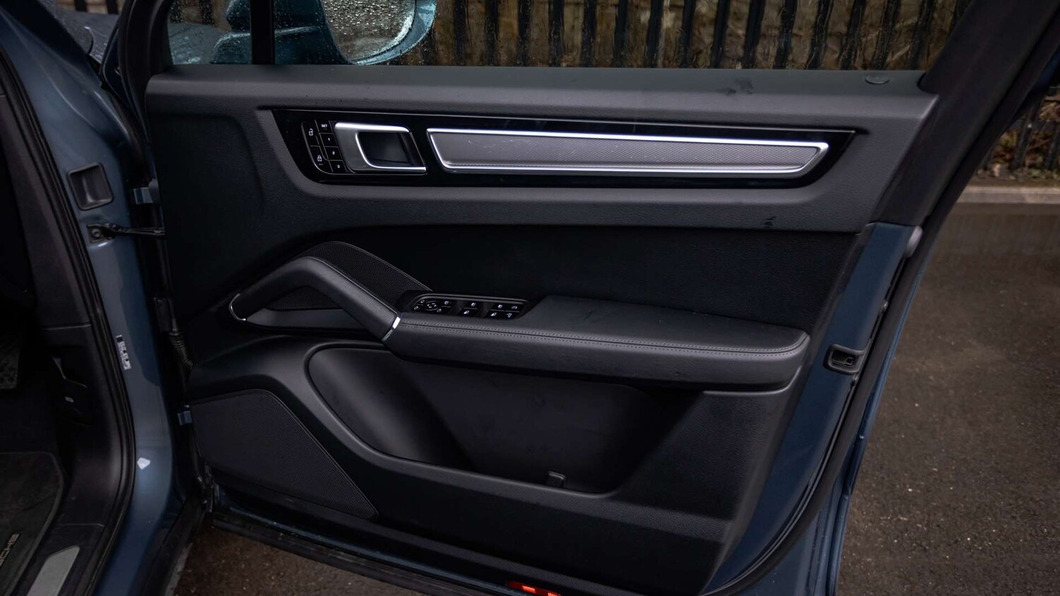 Used Porsche Cayenne for sale - 77661112: Photo 26