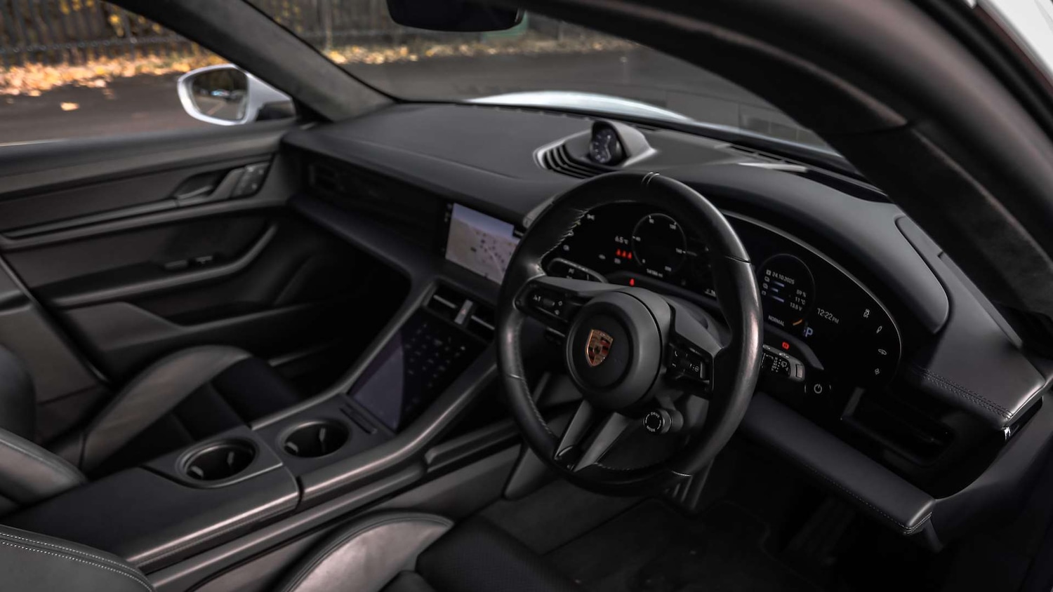 Used Porsche Taycan 2023 for sale - 76501886: Photo 10