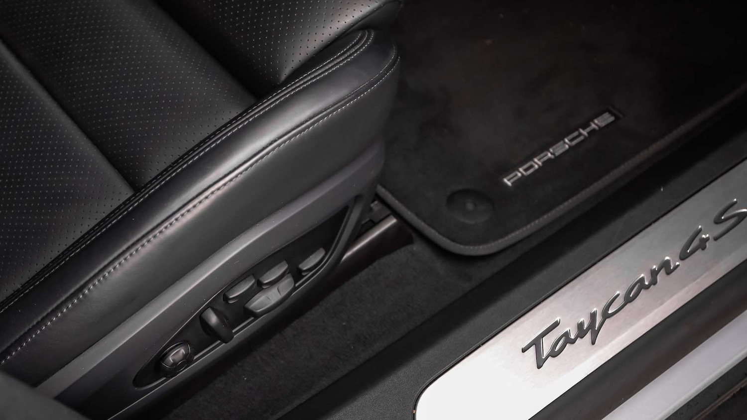 Used Porsche Taycan 2023 for sale - 76501886: Photo 27