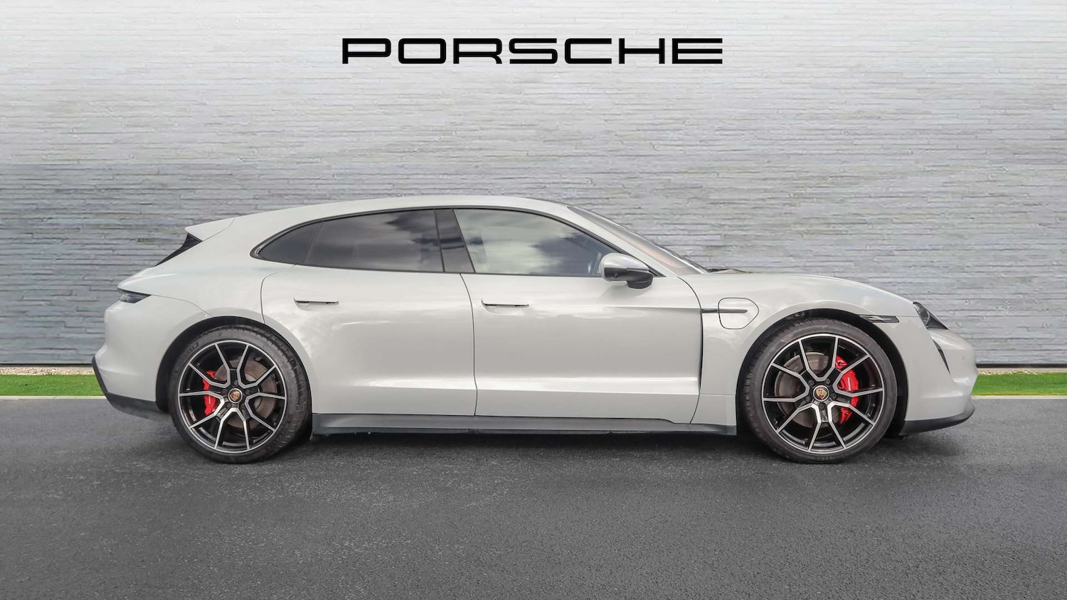 Used Porsche Taycan 2023 for sale - 76501886: Photo 6