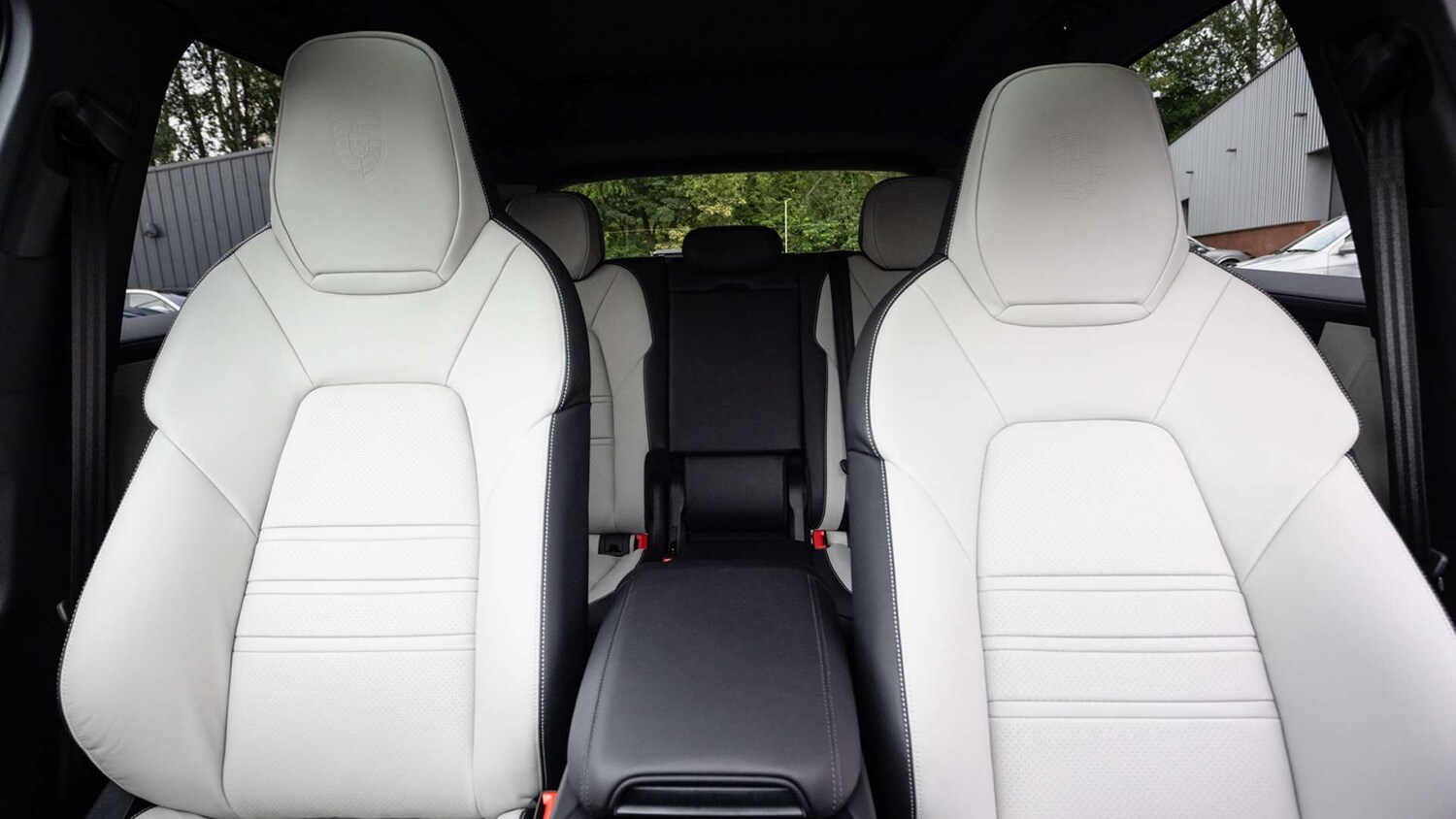 Used Porsche Cayenne 2024 for sale - 77373800: Photo 16