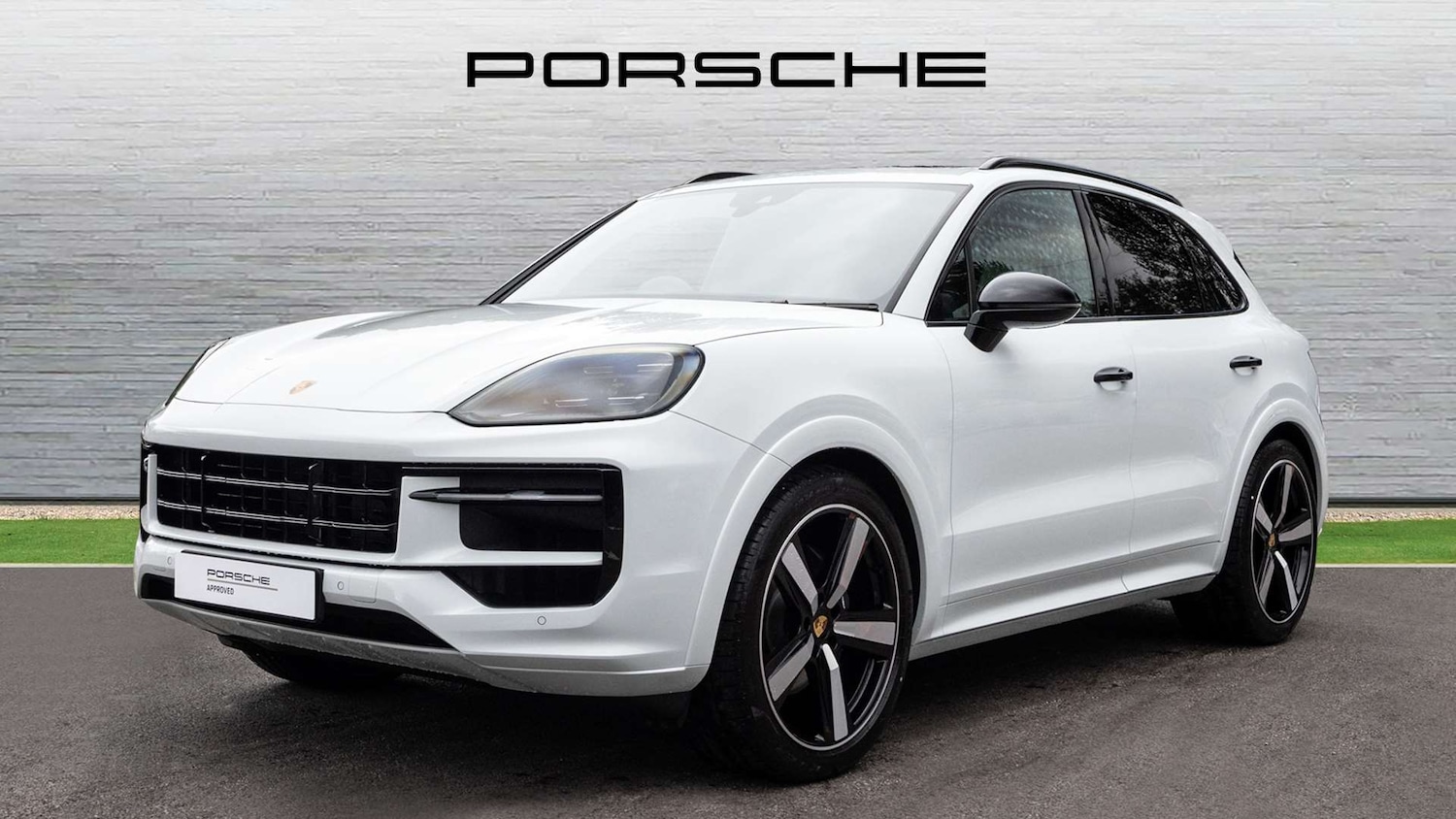 Used Porsche Cayenne 2024 for sale - 77373800: Photo 2