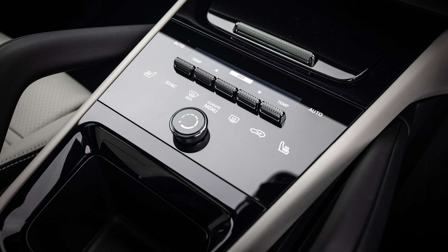 Used Porsche Cayenne 2024 for sale - 77373800: Photo 24