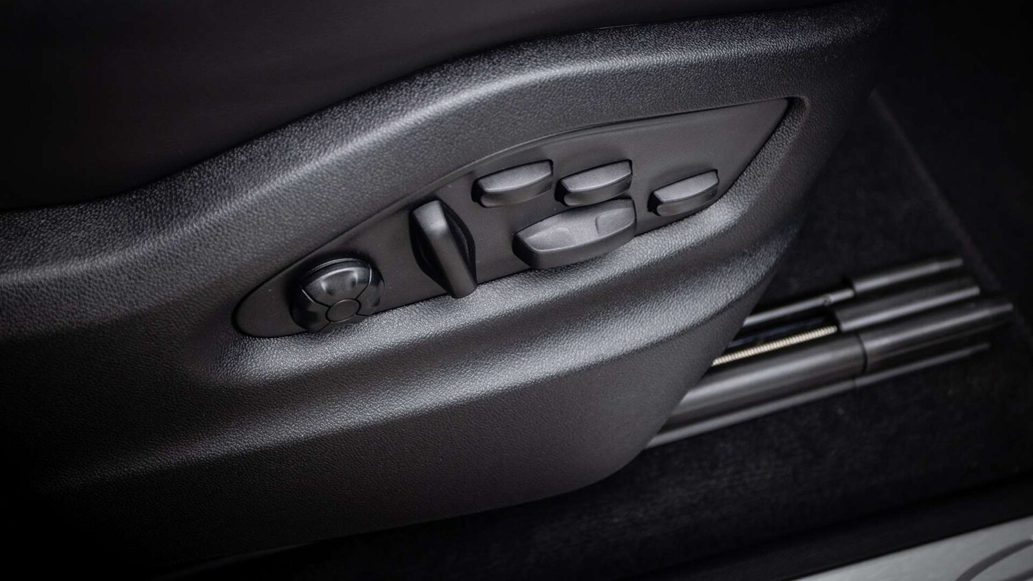 Used Porsche Cayenne 2024 for sale - 77373800: Photo 28