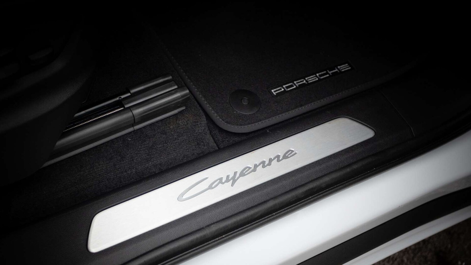 Used Porsche Cayenne 2024 for sale - 77373800: Photo 32