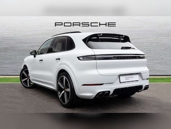 Used Porsche Cayenne 2024 for sale - 77373800: Photo