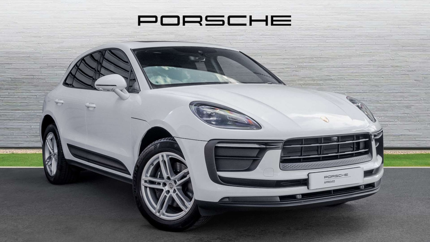 Used Porsche Macan 2024 for sale - 76774170: Photo 1